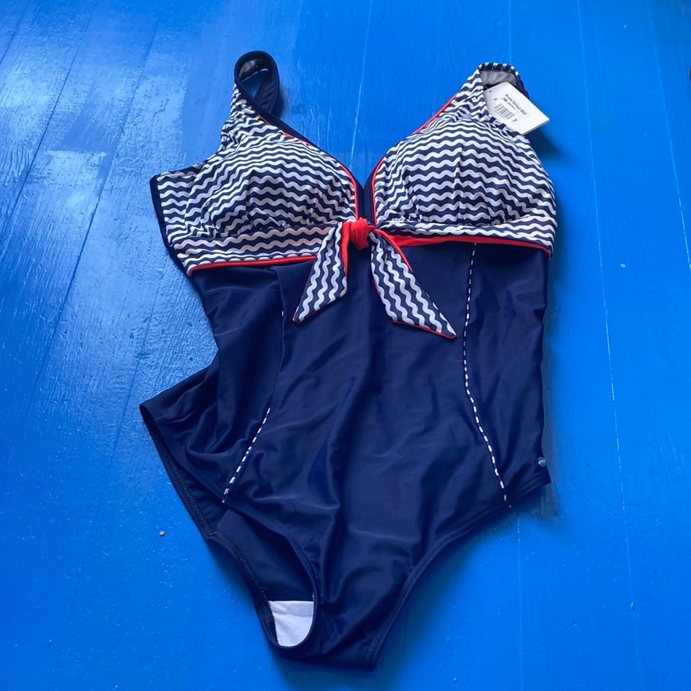 Merry Style One Piece Swimsuit Navy Stripe SIZE 3XL NWT Halter Ruched